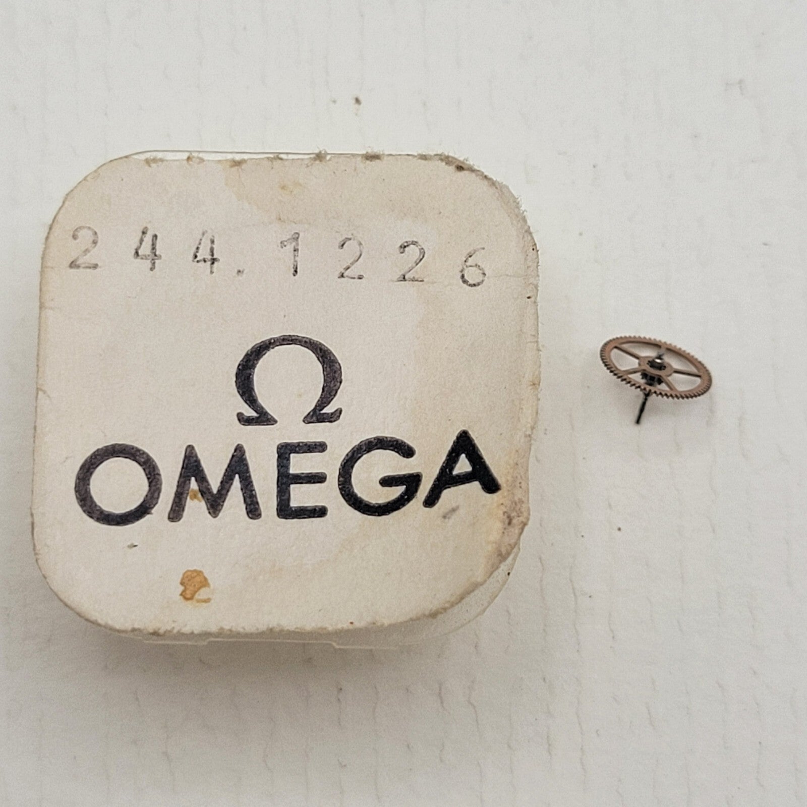 OMEGA Center Wheel & Pinion #1226 for Omega Cal. 244!0