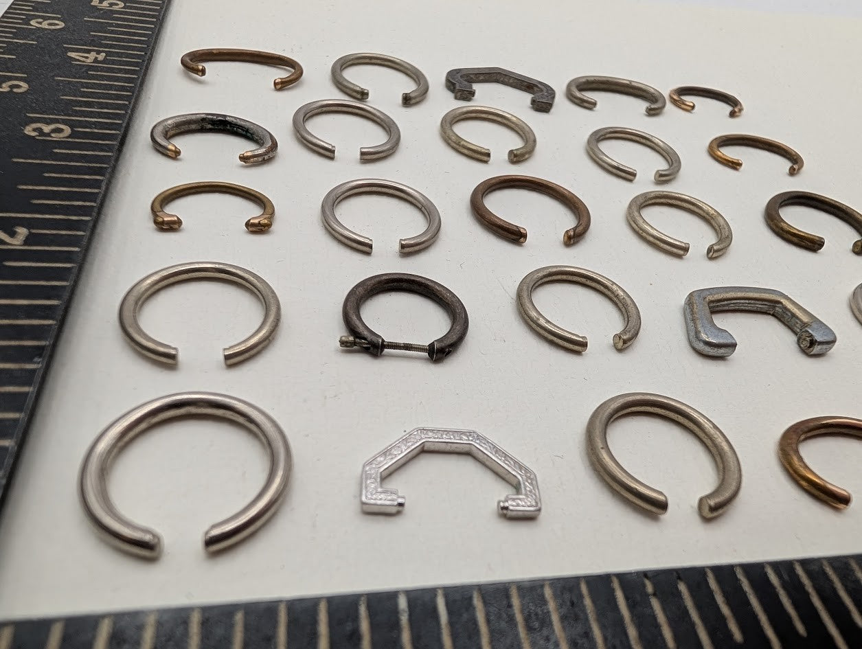 Lot of 25 Vintage Pocket Watch Bow Parts Assorted Sizes Mixed Metal Tones3