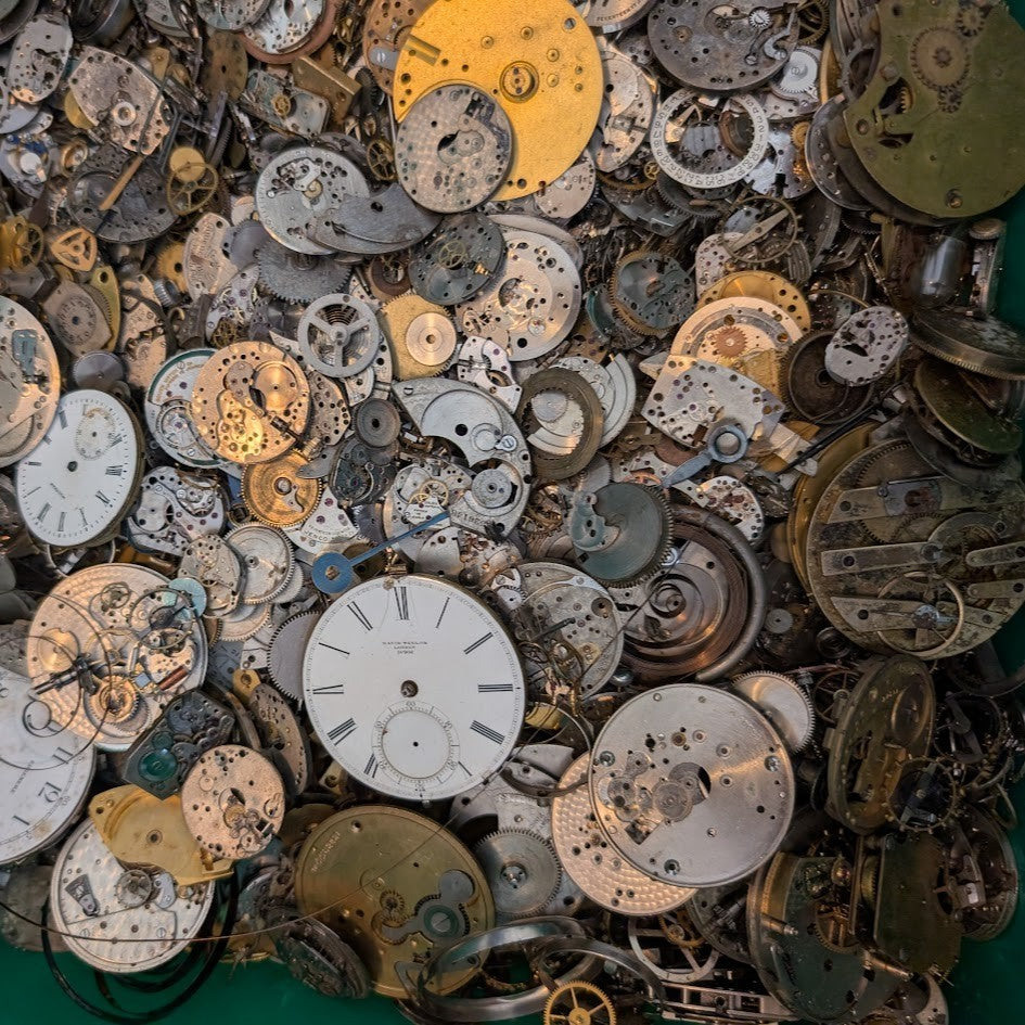 1 lb Watch Parts Lot Movements Plates Gears Dials Mixed Vintage Steampunk Craft3