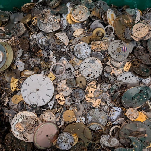 1 lb Watch Parts Lot Movements Plates Gears Dials Mixed Vintage Steampunk Craft0