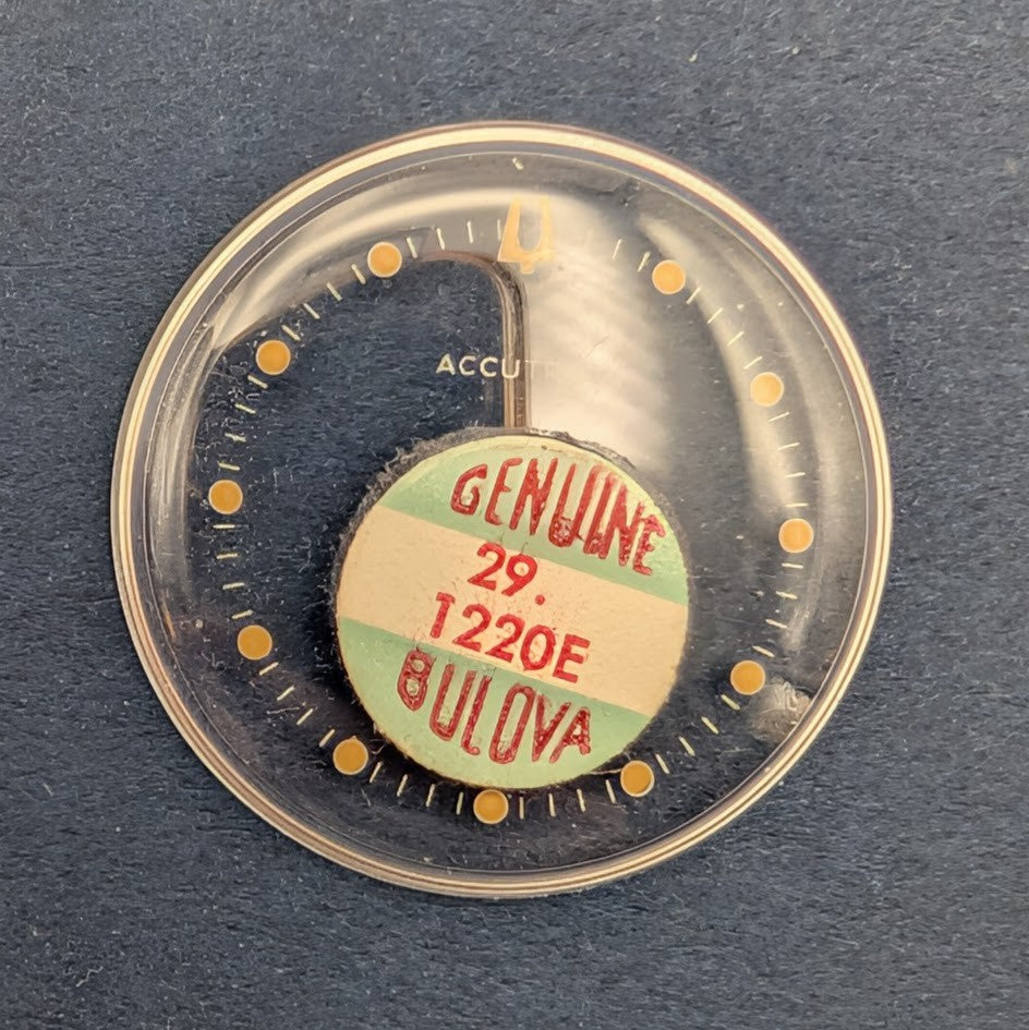 NOS Bulova Accutron Spaceview 1220E Luminous Snap-In Dome Crystal 29.0mm1