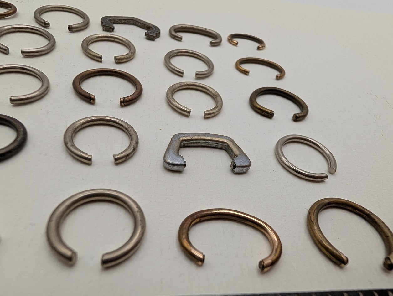 Lot of 25 Vintage Pocket Watch Bow Parts Assorted Sizes Mixed Metal Tones4