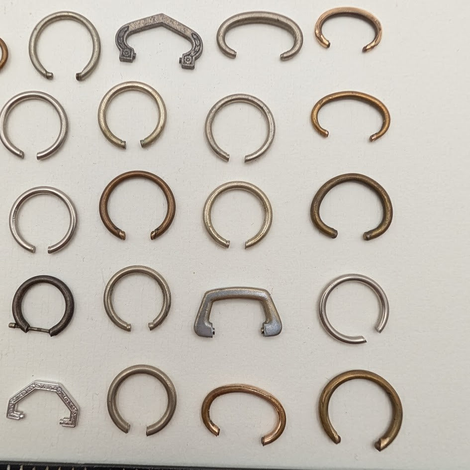 Lot of 25 Vintage Pocket Watch Bow Parts Assorted Sizes Mixed Metal Tones2