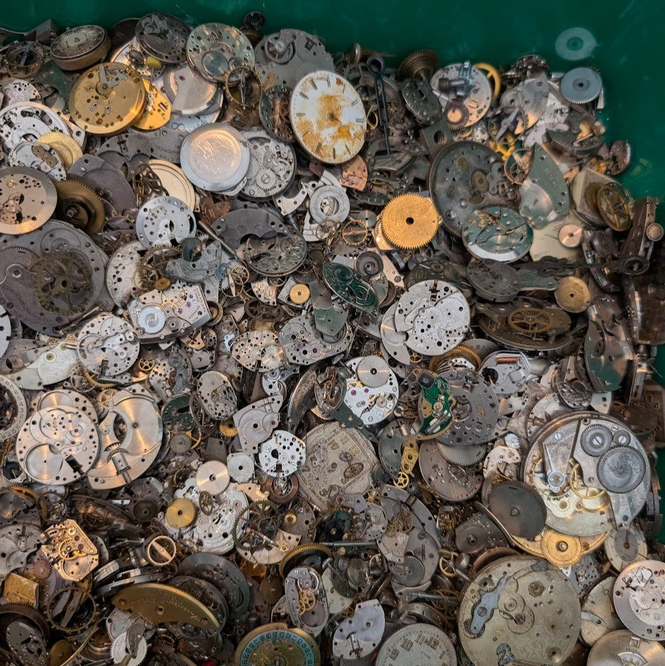1 lb Watch Parts Lot Movements Plates Gears Dials Mixed Vintage Steampunk Craft2